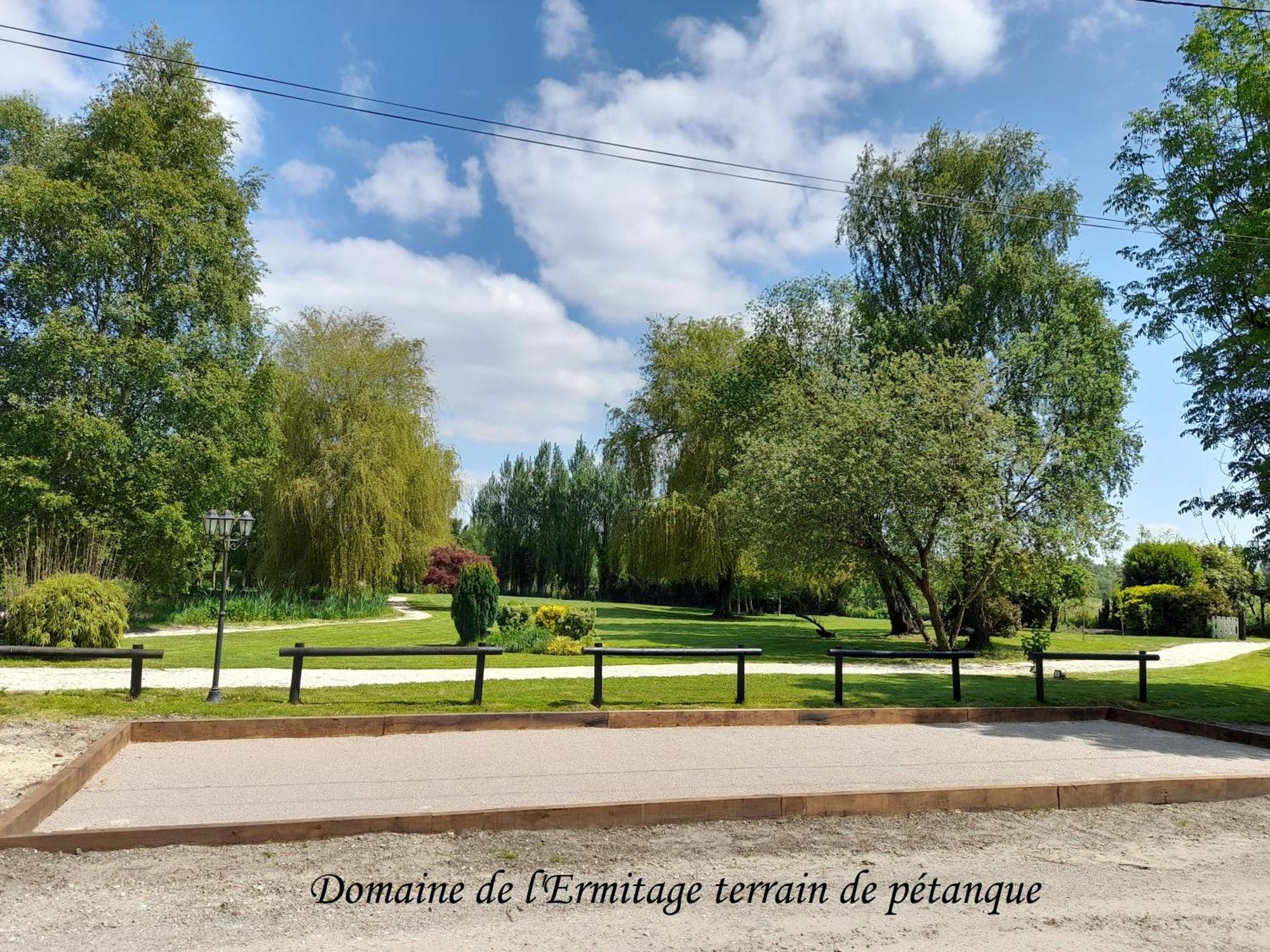 Domaine De L'Ermitage Villa รู ภายนอก รูปภาพ